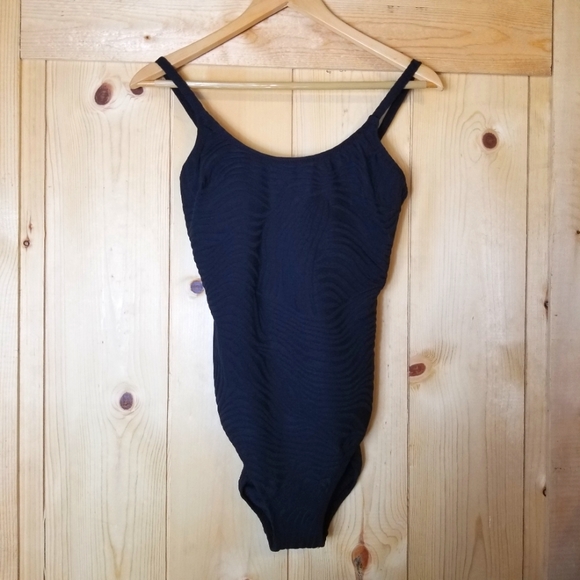 Gottex Black Textured Swirl Design Tank Style One Piece Swimsuit NWT